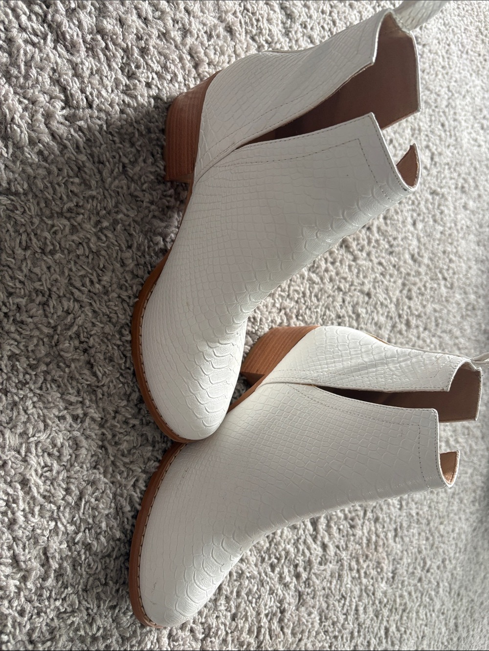 White Croc-Embossed Ankle Boots - Stylish Women's Western Bootie